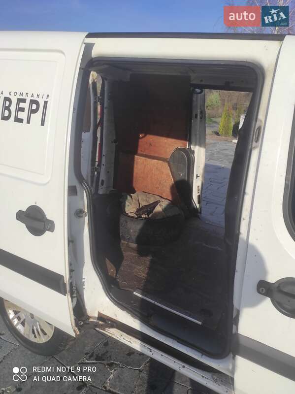 Вантажний фургон Fiat Doblo 2006 в Лисянці фото 11 Вантажний фургон Fiat Doblo 2006 в Лисянці