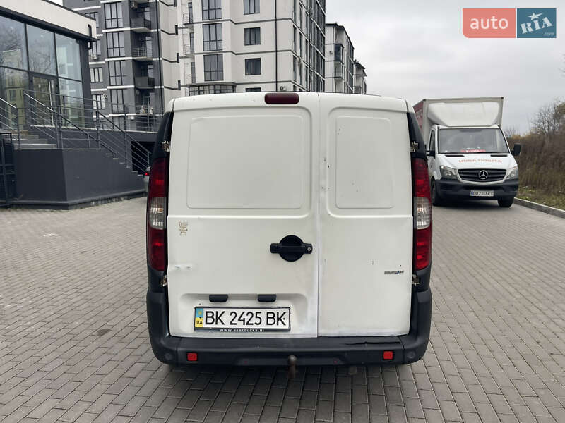 Мінівен Fiat Doblo 2007 в Рівному фото 6 Мінівен Fiat Doblo 2007 в Рівному
