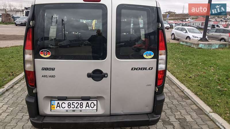 Мінівен Fiat Doblo 2004 в Рівному фото 5 Мінівен Fiat Doblo 2004 в Рівному