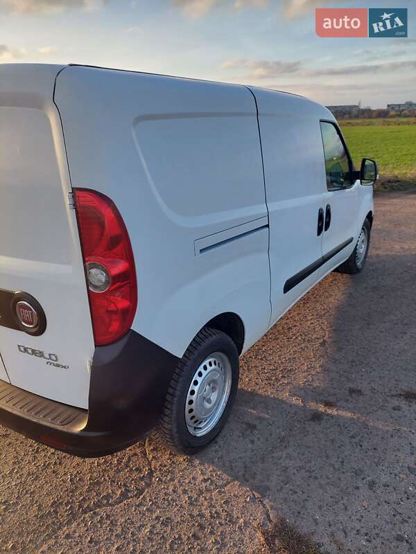 Грузовой фургон Fiat Doblo 2013 в Черновцах