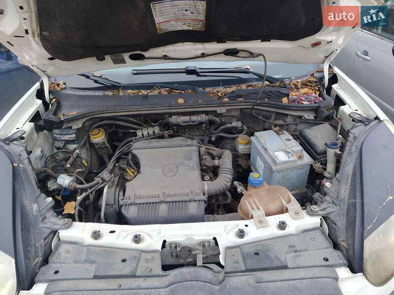 Мінівен Fiat Doblo 2011 в Острозі