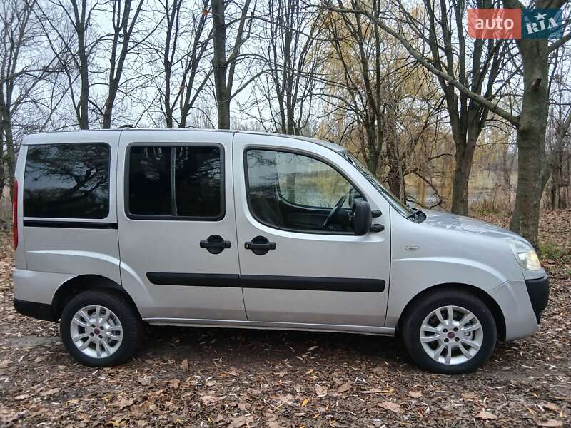 Минивэн Fiat Doblo 2008 в Смеле