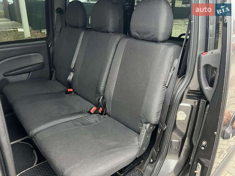 Мінівен Fiat Doblo 2006 в Городенці