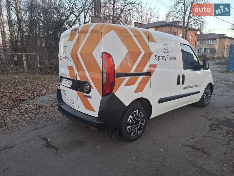 Вантажний фургон Fiat Doblo 2017 в Києві