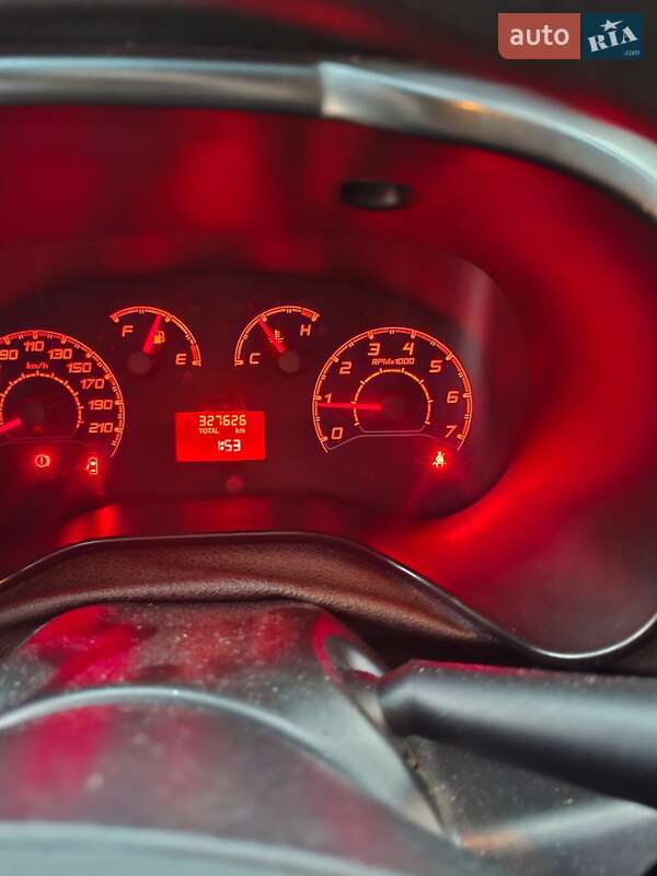 Вантажний фургон Fiat Doblo 2017 в Києві