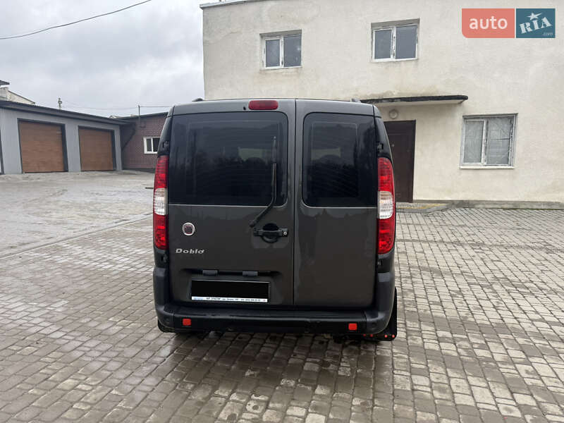 Минивэн Fiat Doblo 2008 в Борщеве