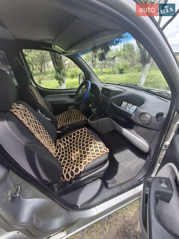 Мінівен Fiat Doblo 2006 в Пустомитах