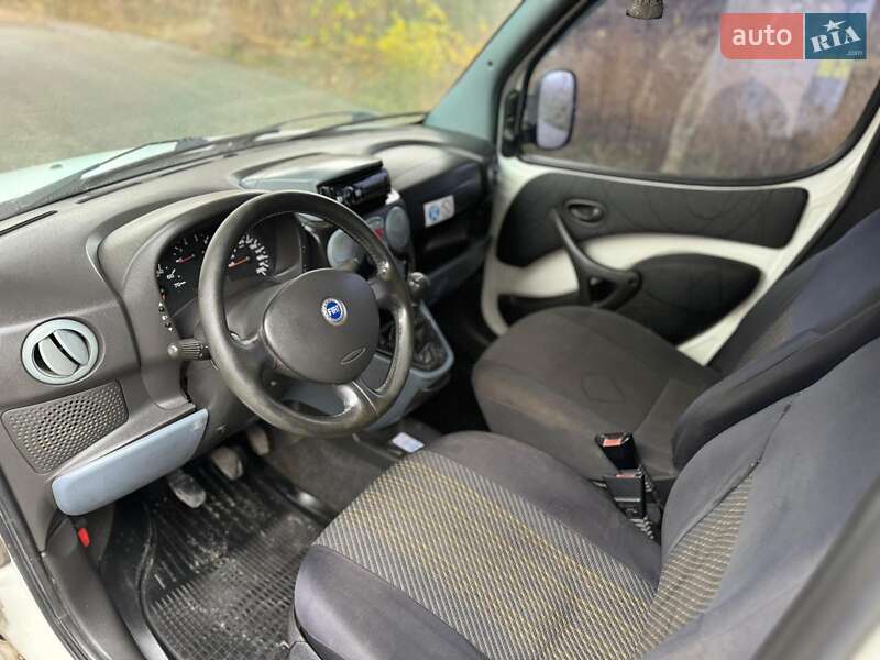 Мінівен Fiat Doblo 2005 в Дніпрі