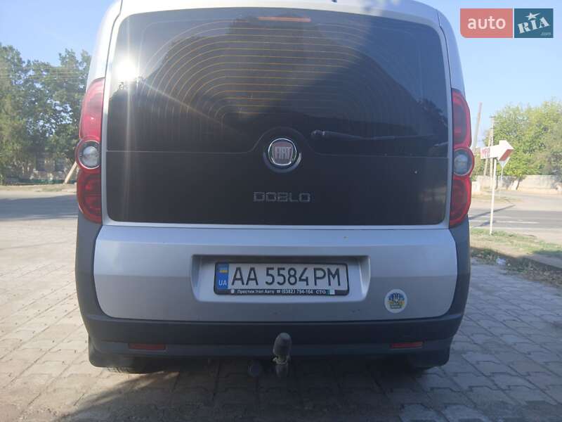 Мінівен Fiat Doblo 2011 в Новій Одесі