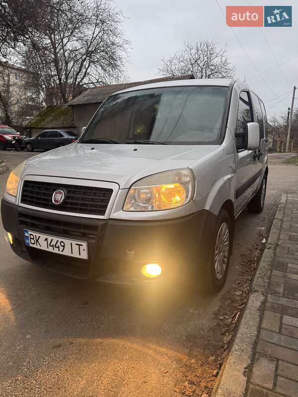Мінівен Fiat Doblo 2008 в Сарнах