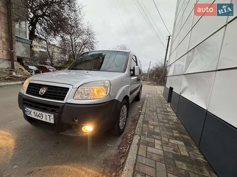 Мінівен Fiat Doblo 2008 в Сарнах