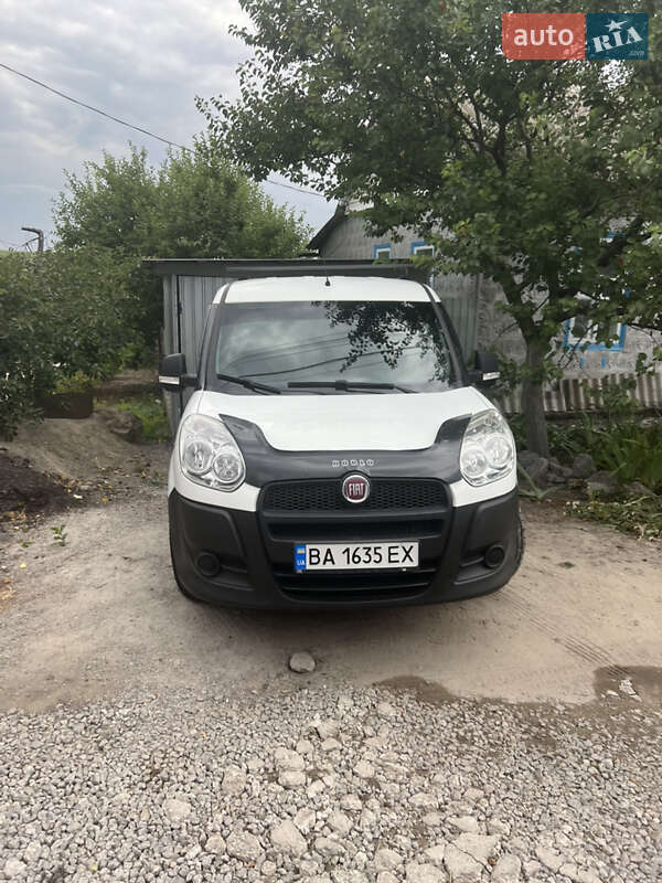 Грузовой фургон Fiat Doblo 2013 в Кропивницком фото 4 Грузовой фургон Fiat Doblo 2013 в Кропивницком