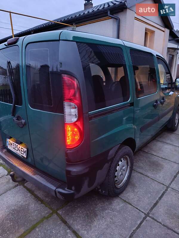 Минивэн Fiat Doblo 2006 в Пулинах