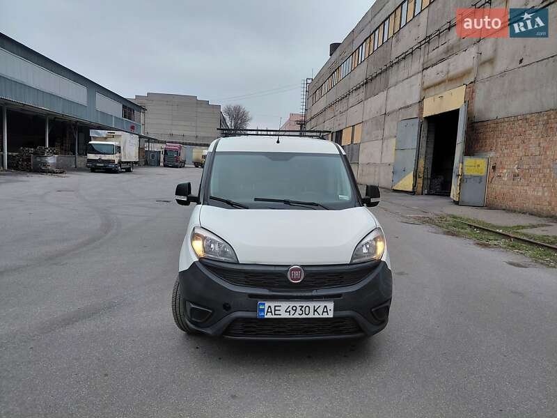 Вантажний фургон Fiat Doblo 2016 в Дніпрі