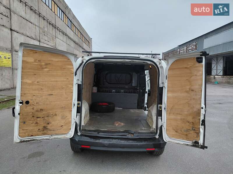 Вантажний фургон Fiat Doblo 2016 в Дніпрі