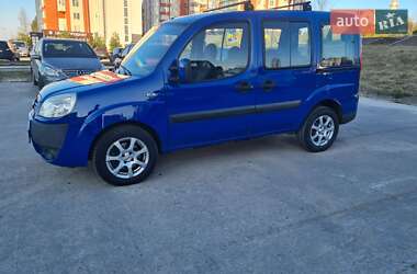 Минивэн Fiat Doblo 2008 в Вараше