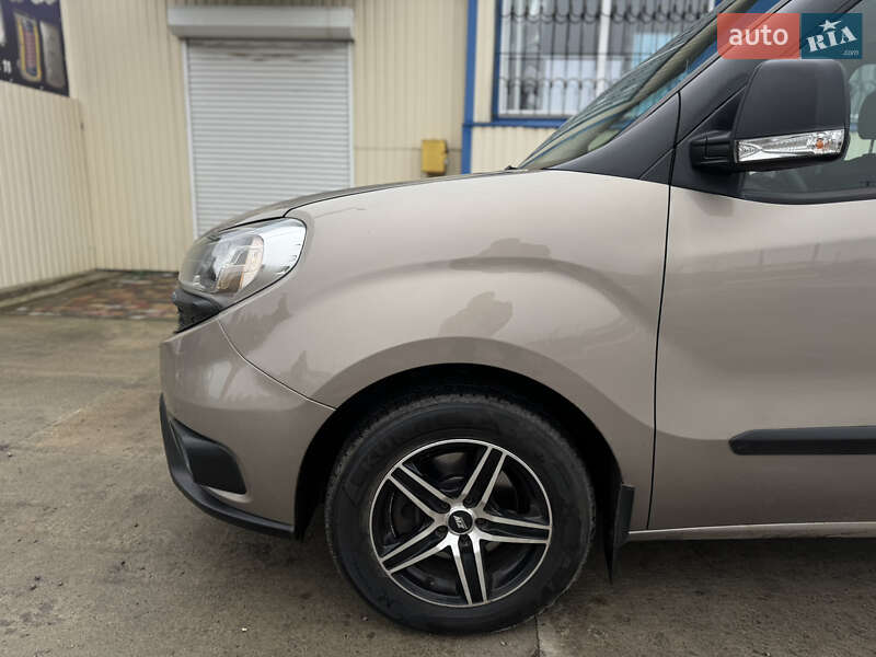 Мінівен Fiat Doblo 2017 в Умані