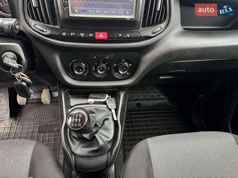 Мінівен Fiat Doblo 2017 в Умані