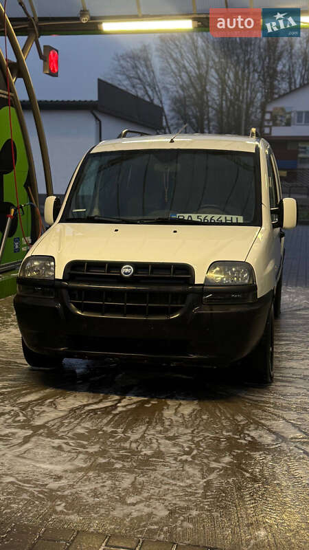 Мінівен Fiat Doblo 2005 в Кропивницькому