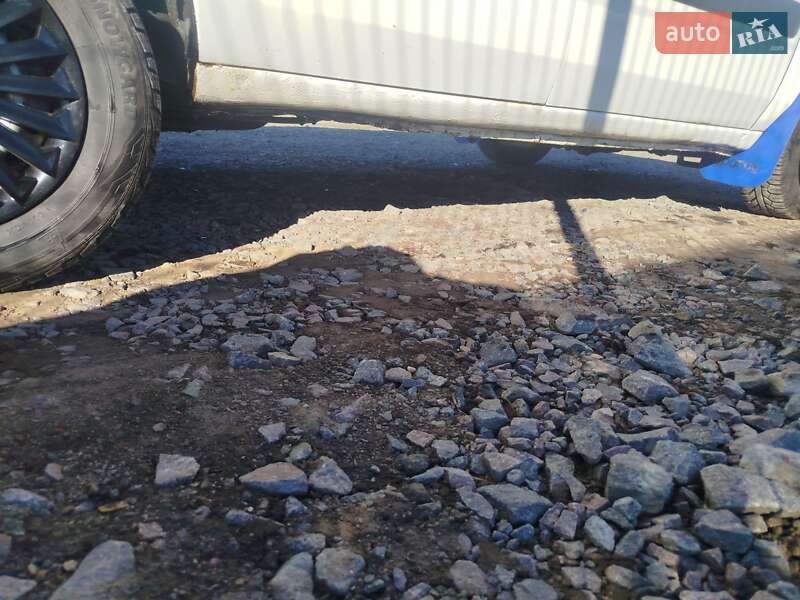 Грузовой фургон Fiat Doblo 2006 в Гоще фото 6 Грузовой фургон Fiat Doblo 2006 в Гоще