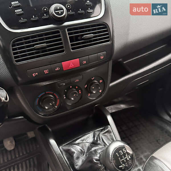 Минивэн Fiat Doblo 2010 в Одессе фото 15 Минивэн Fiat Doblo 2010 в Одессе