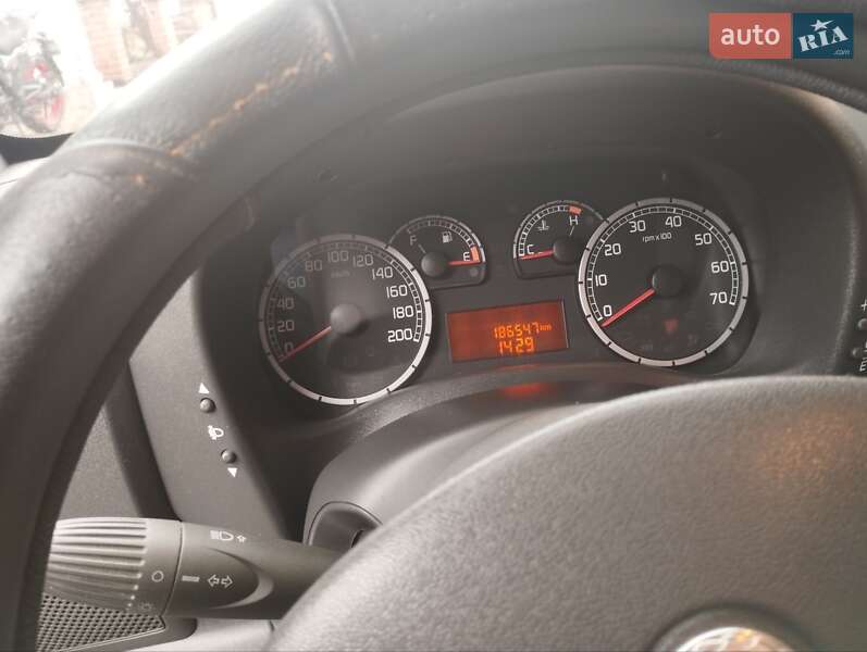 Минивэн Fiat Doblo 2007 в Литине