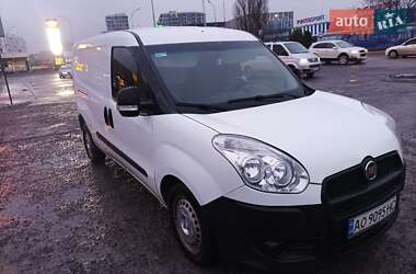 Вантажний фургон Fiat Doblo 2011 в Ужгороді