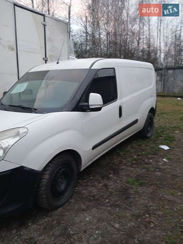 Fiat Doblo 2011