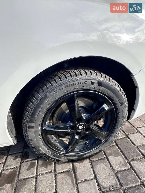 Минивэн Fiat Doblo 2013 в Раздельной