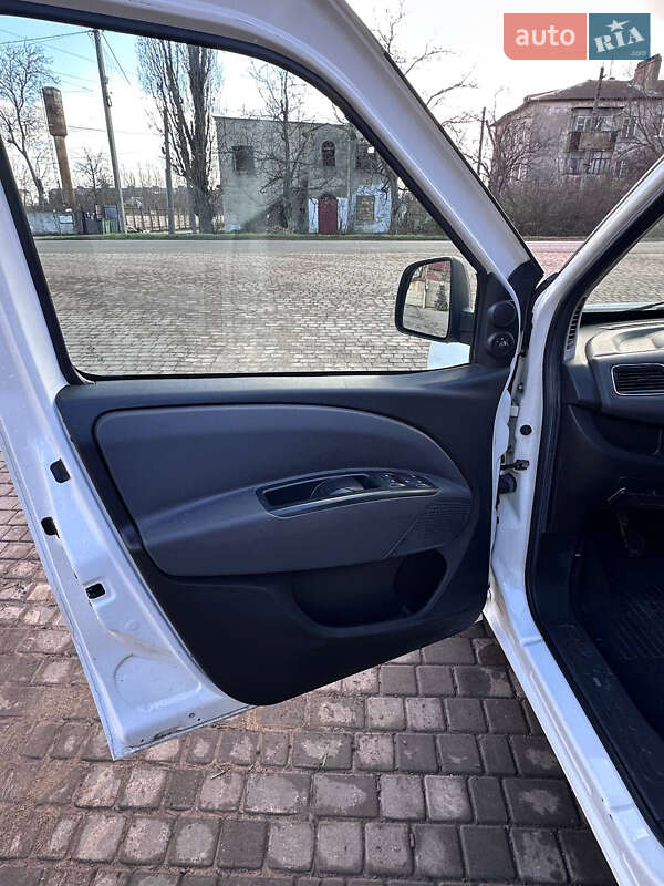 Минивэн Fiat Doblo 2013 в Раздельной