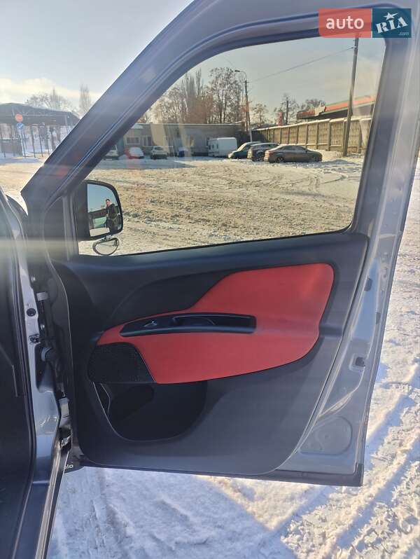 Минивэн Fiat Doblo 2018 в Чернигове