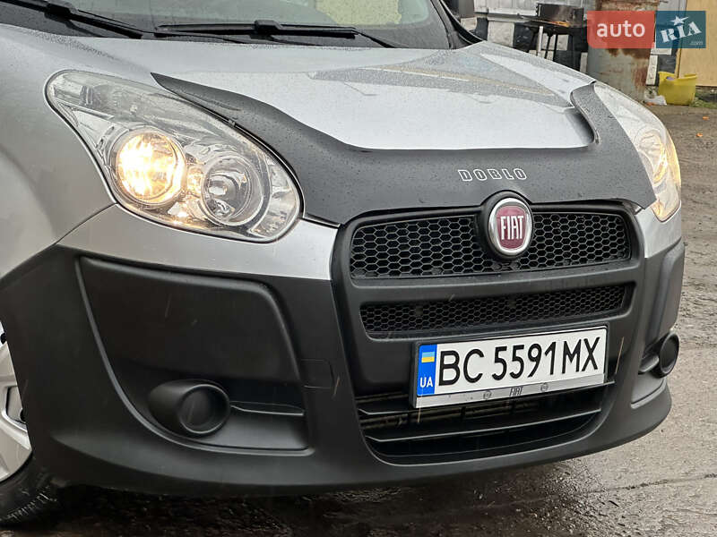 Мінівен Fiat Doblo 2011 в Миколаєві фото 8 Мінівен Fiat Doblo 2011 в Миколаєві