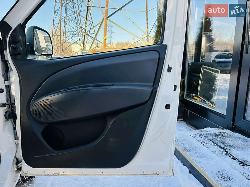 Грузовой фургон Fiat Doblo 2012 в Харькове