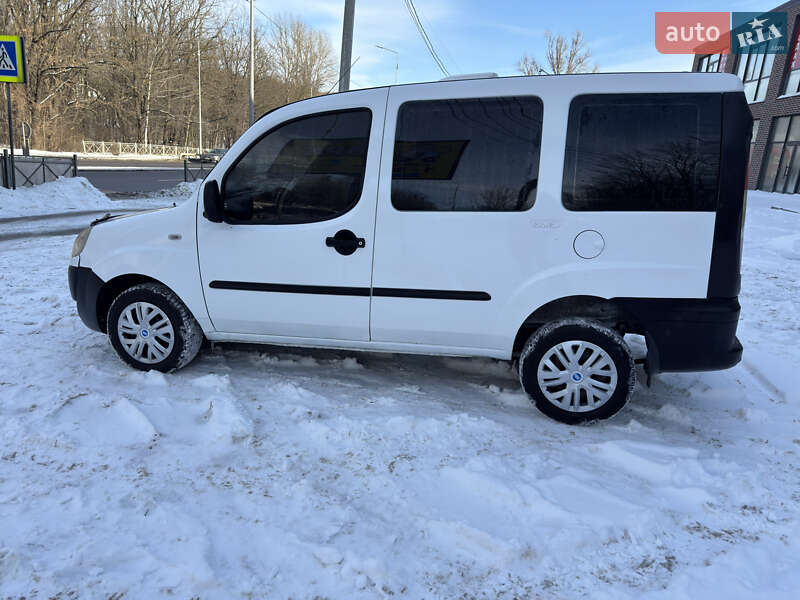 Минивэн Fiat Doblo 2006 в Тернополе фото 5 Минивэн Fiat Doblo 2006 в Тернополе
