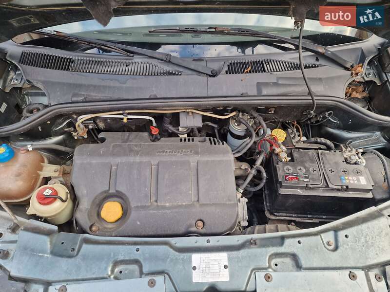 Минивэн Fiat Doblo 2006 в Стрые