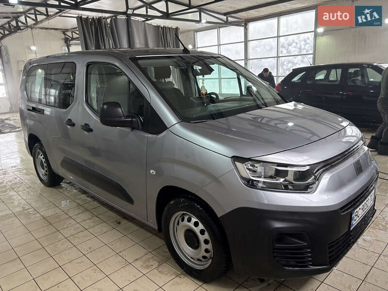 Грузопассажирский фургон Fiat Doblo 2024 в Львове фото Грузопассажирский фургон Fiat Doblo 2024 в Львове