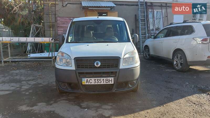 Минивэн Fiat Doblo 2007 в Луцке
