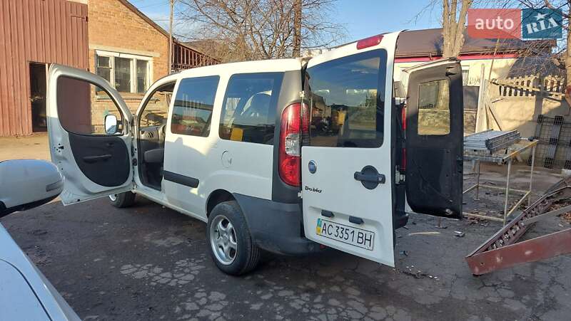 Минивэн Fiat Doblo 2007 в Луцке