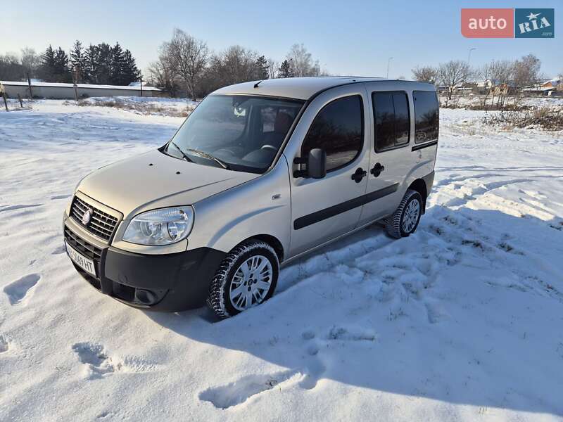 Минивэн Fiat Doblo 2012 в Ямполе