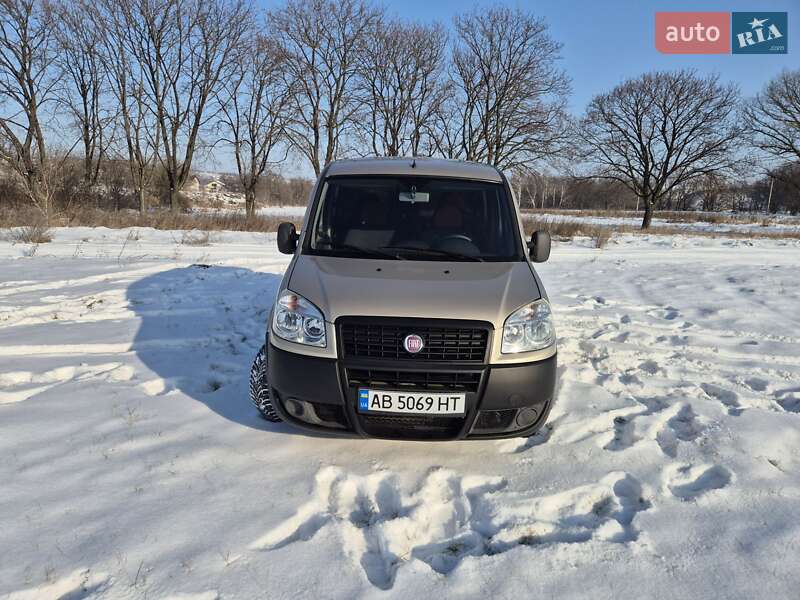 Минивэн Fiat Doblo 2012 в Ямполе