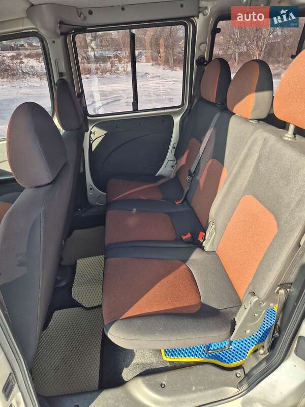 Минивэн Fiat Doblo 2012 в Ямполе