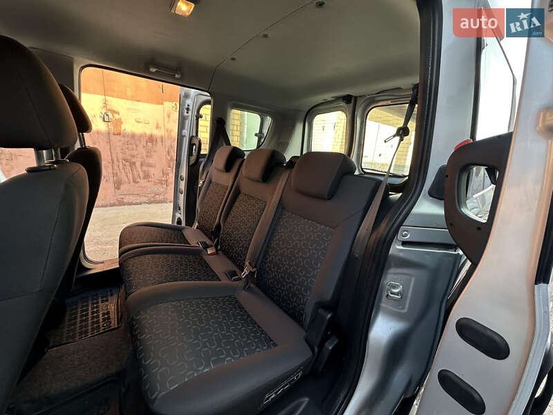 Минивэн Fiat Doblo 2011 в Николаеве