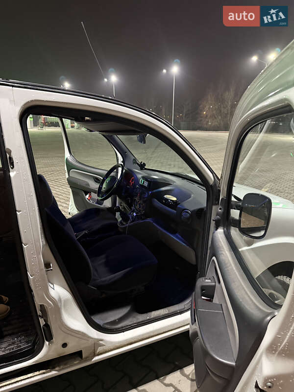 Минивэн Fiat Doblo 2005 в Каменец-Подольском