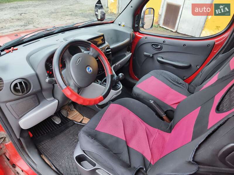 Грузовой фургон Fiat Doblo 2006 в Глухове