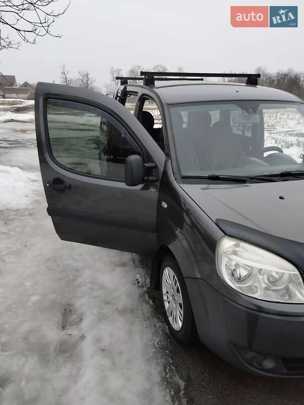 Минивэн Fiat Doblo 2008 в Киеве фото 2 Минивэн Fiat Doblo 2008 в Киеве