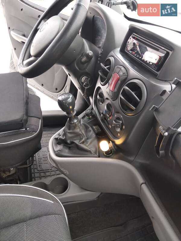 Минивэн Fiat Doblo 2008 в Киеве фото 15 Минивэн Fiat Doblo 2008 в Киеве