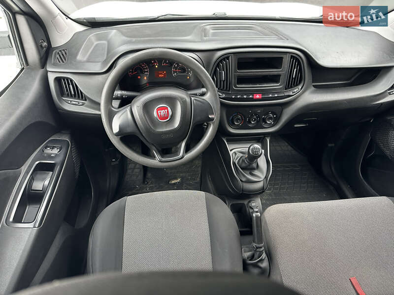 Вантажний фургон Fiat Doblo 2020 в Львові