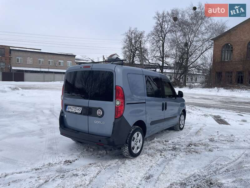 Минивэн Fiat Doblo 2011 в Бердичеве фото 5 Минивэн Fiat Doblo 2011 в Бердичеве