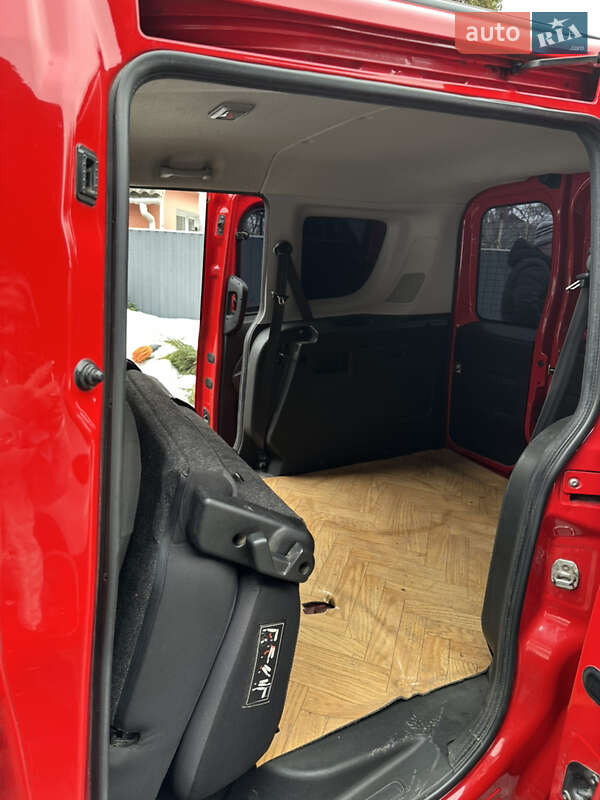 Минивэн Fiat Doblo 2012 в Умани фото 7 Минивэн Fiat Doblo 2012 в Умани