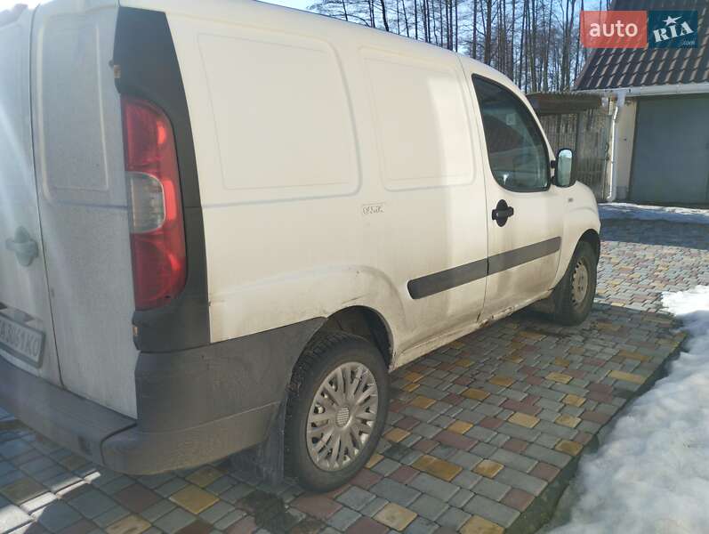 Грузовой фургон Fiat Doblo 2009 в Попельне